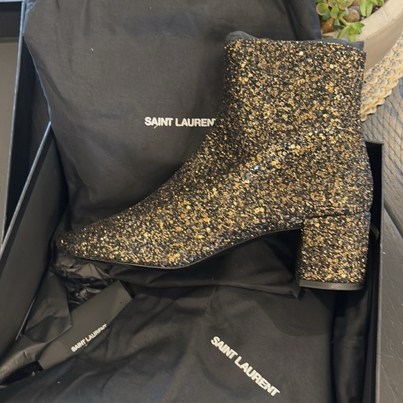 BNIB SAINT LAURENT “LOULOU” GLITTER ANKLE BOOTS size 9/39- retail $1295USD - Picture 3 of 16